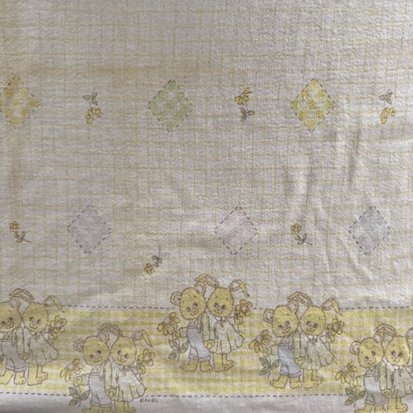 Vintage Cuddle Bear Theme Baby Blanket - Picture 4 of 8